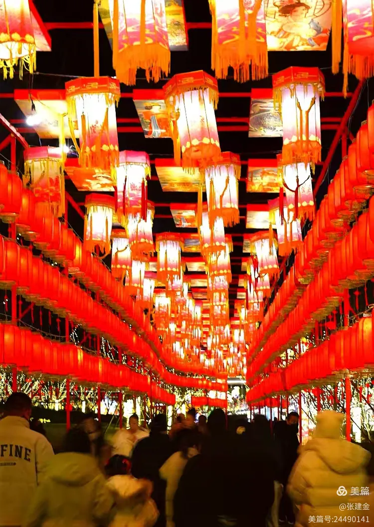 张灯结彩过大年